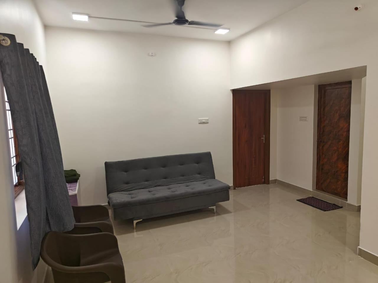 Thirunallar Heaven Homes Tirunallar Exterior photo