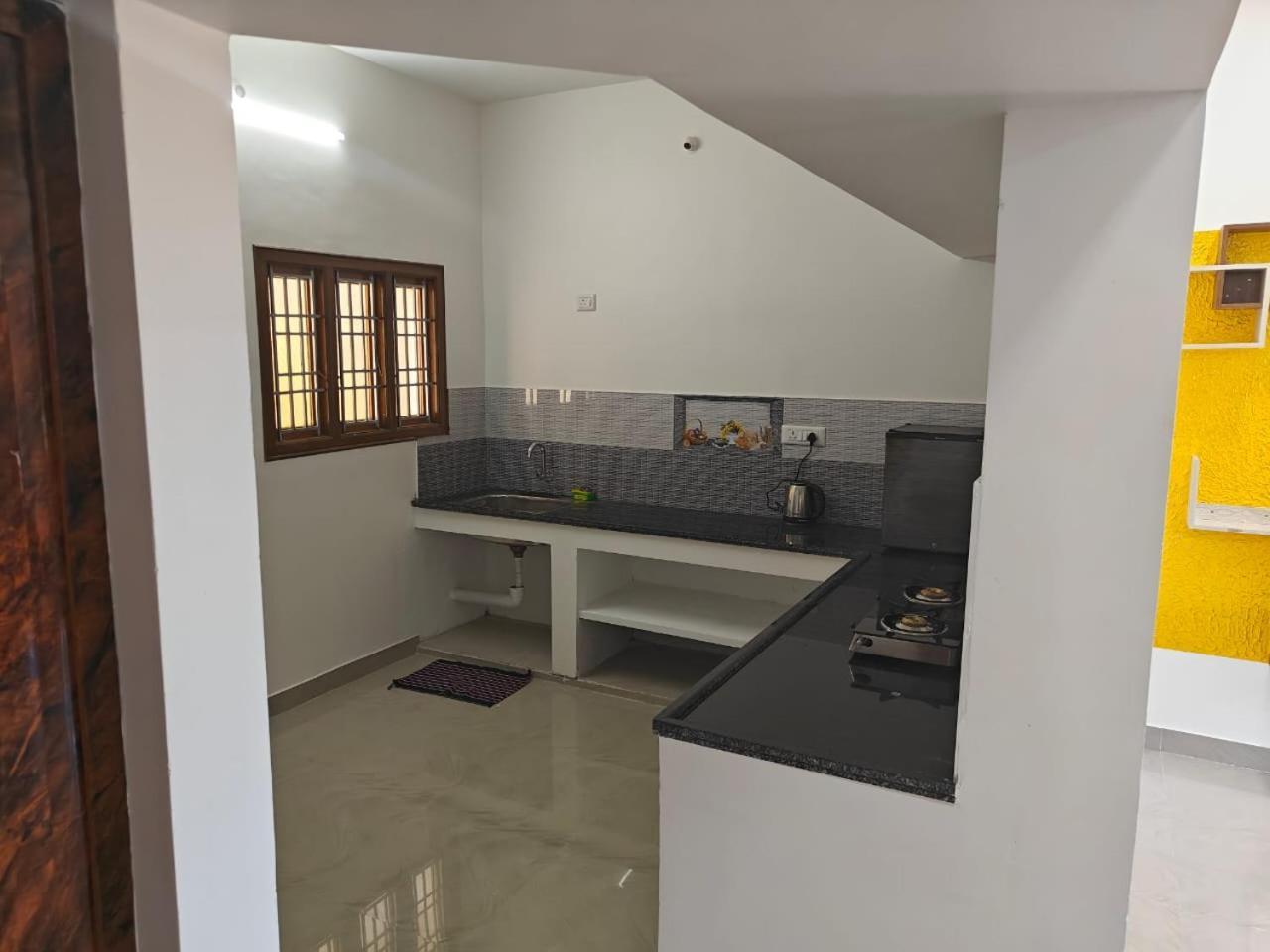 Thirunallar Heaven Homes Tirunallar Exterior photo