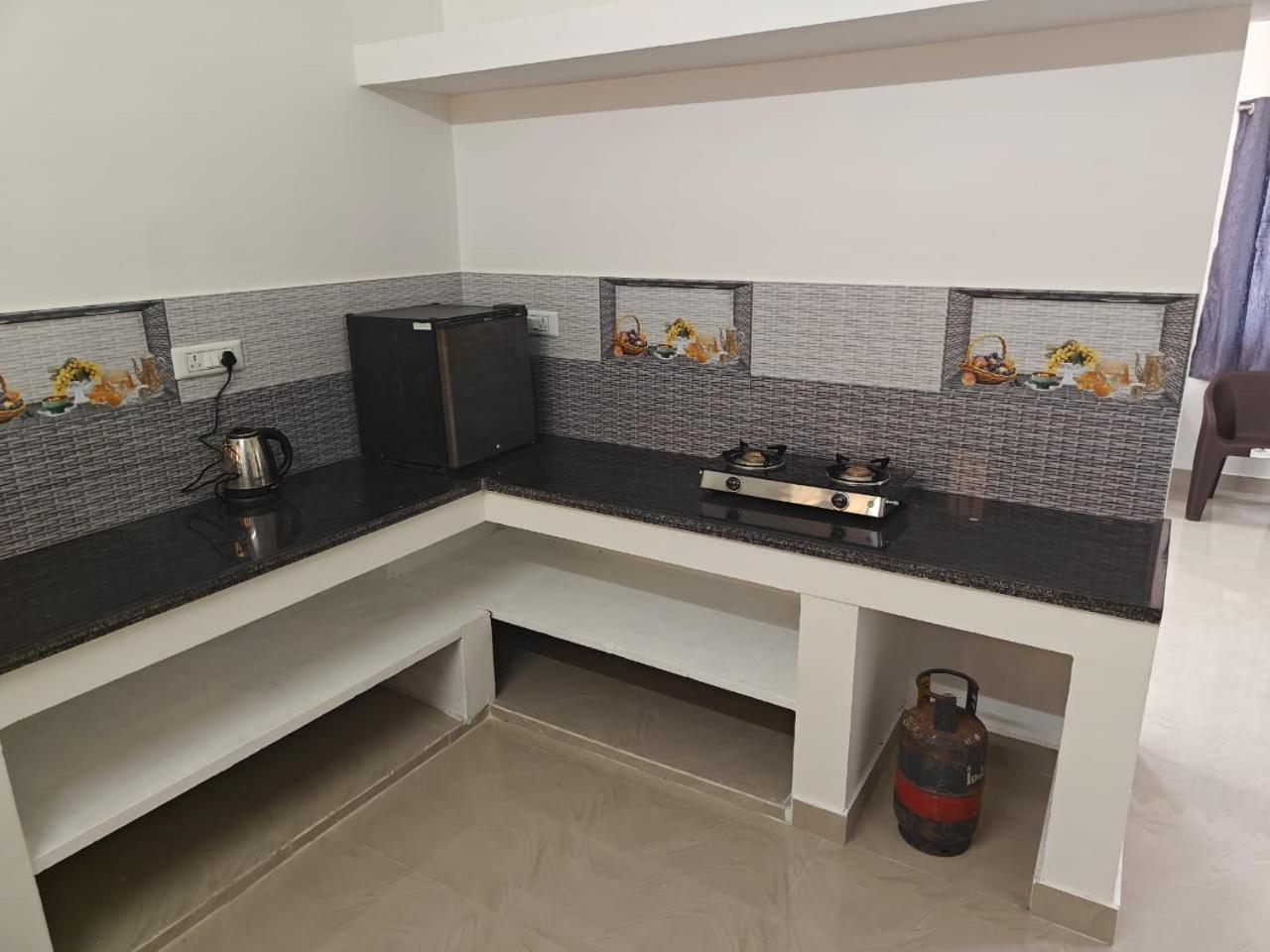 Thirunallar Heaven Homes Tirunallar Exterior photo